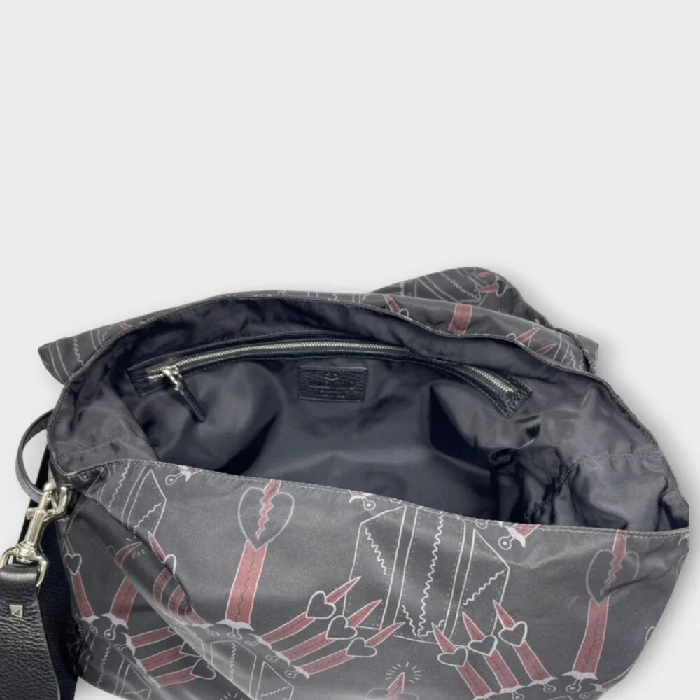 Valentino Garavani Love Blade Messenger Bag (SPG051431)
